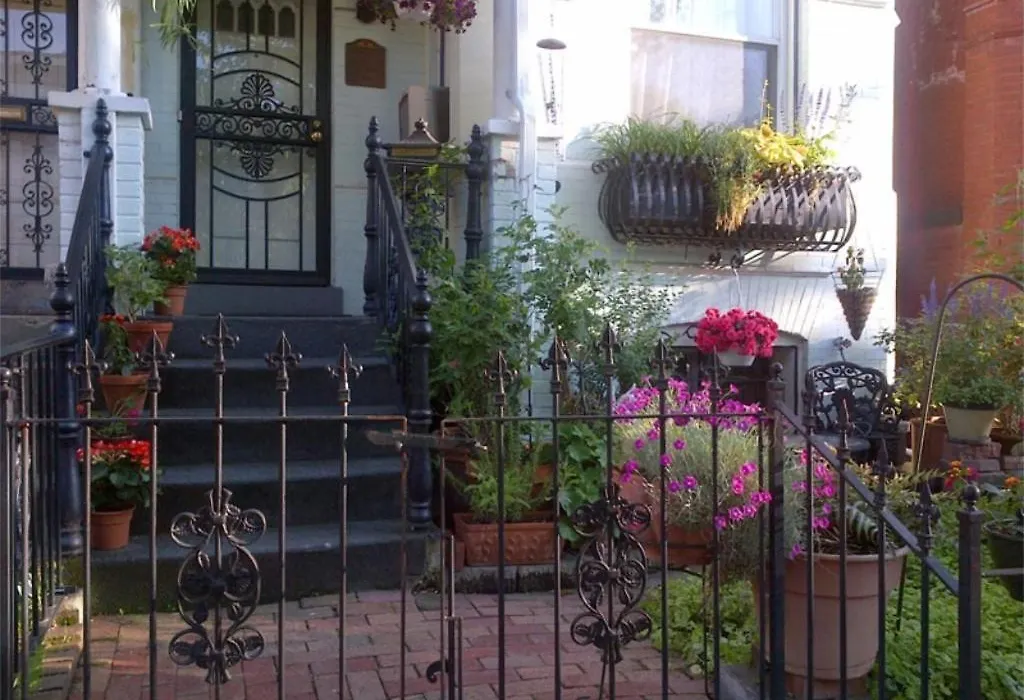 Ledroit Park Renaissance B&B-1